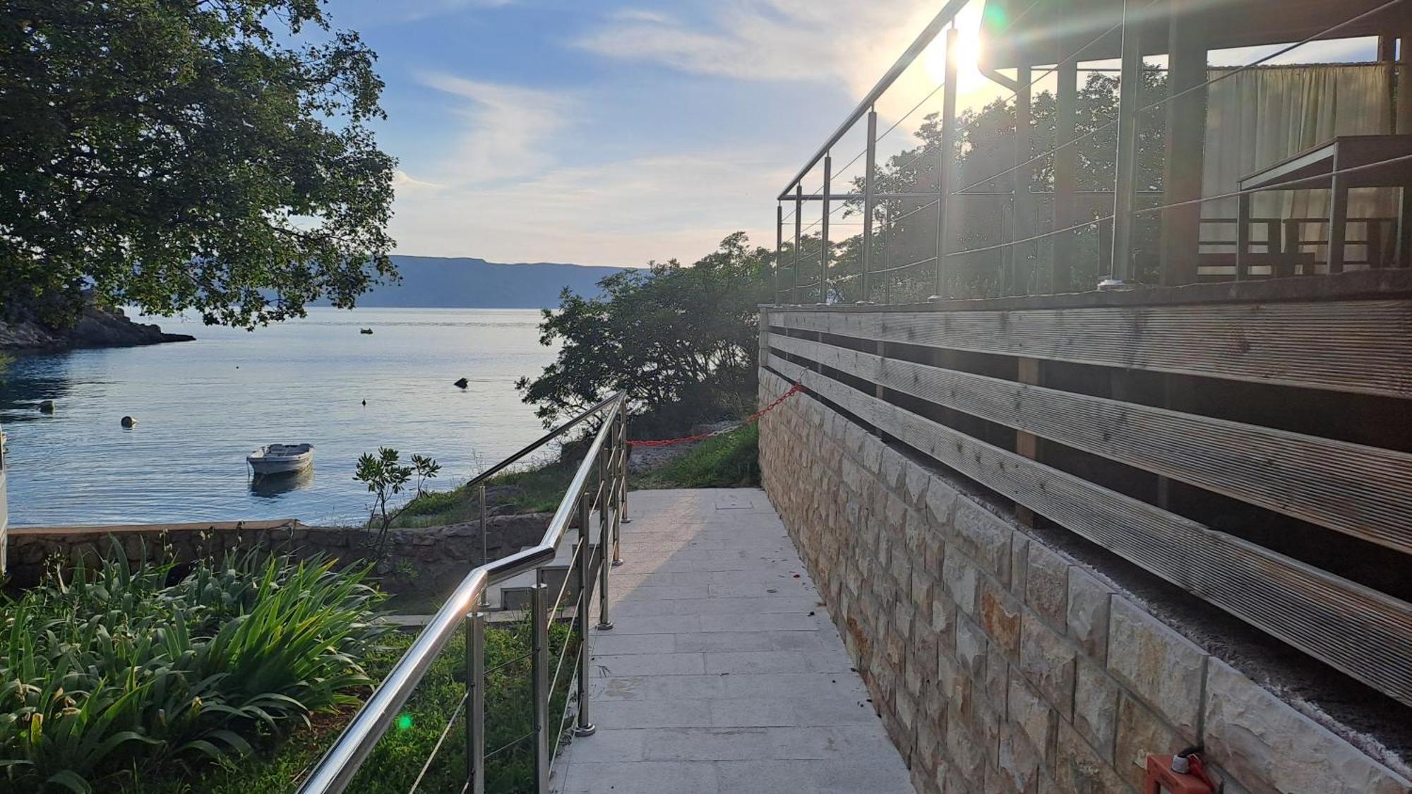 Boora Glamp Experience & Heated Infinity Pool Hotell Senj  Exteriör bild