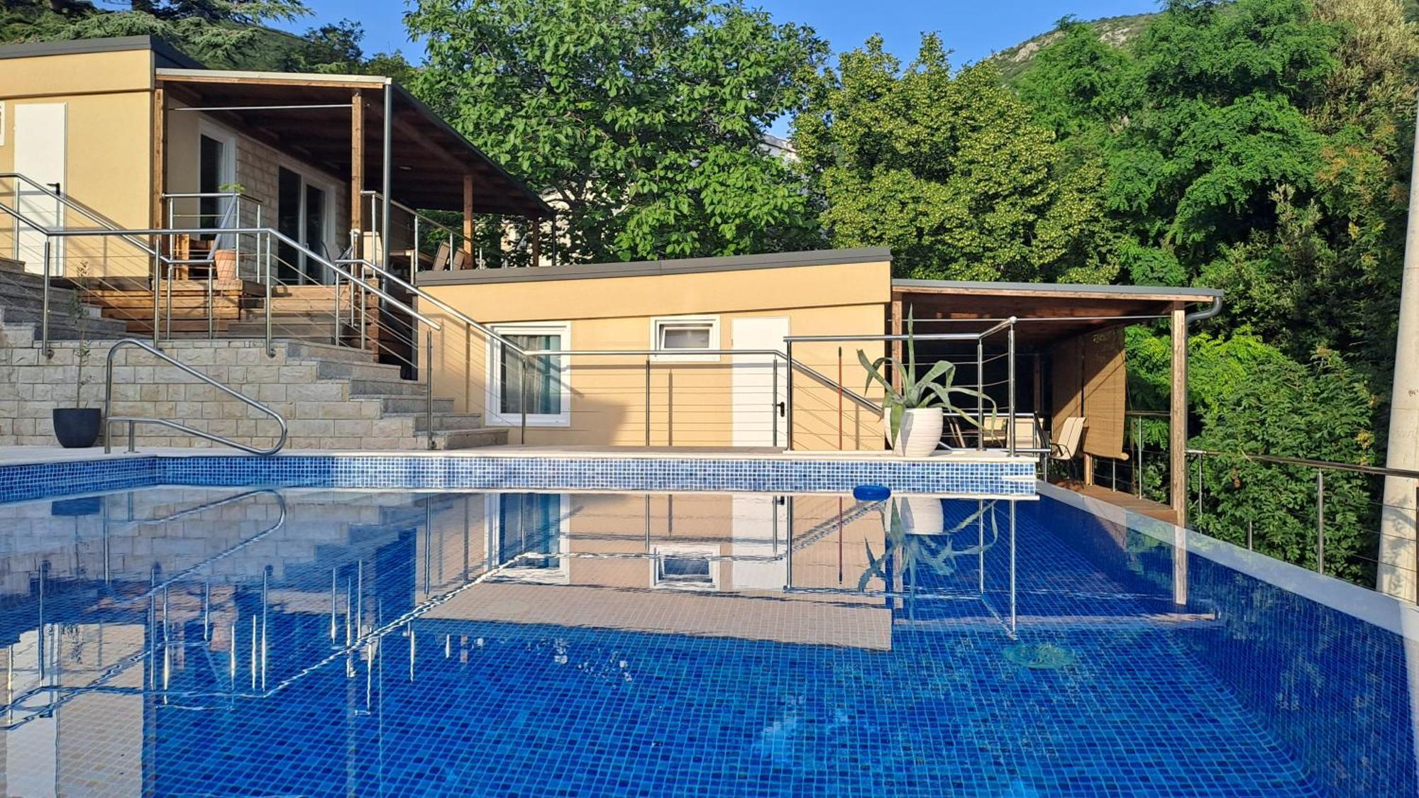 Boora Glamp Experience & Heated Infinity Pool Hotell Senj  Exteriör bild