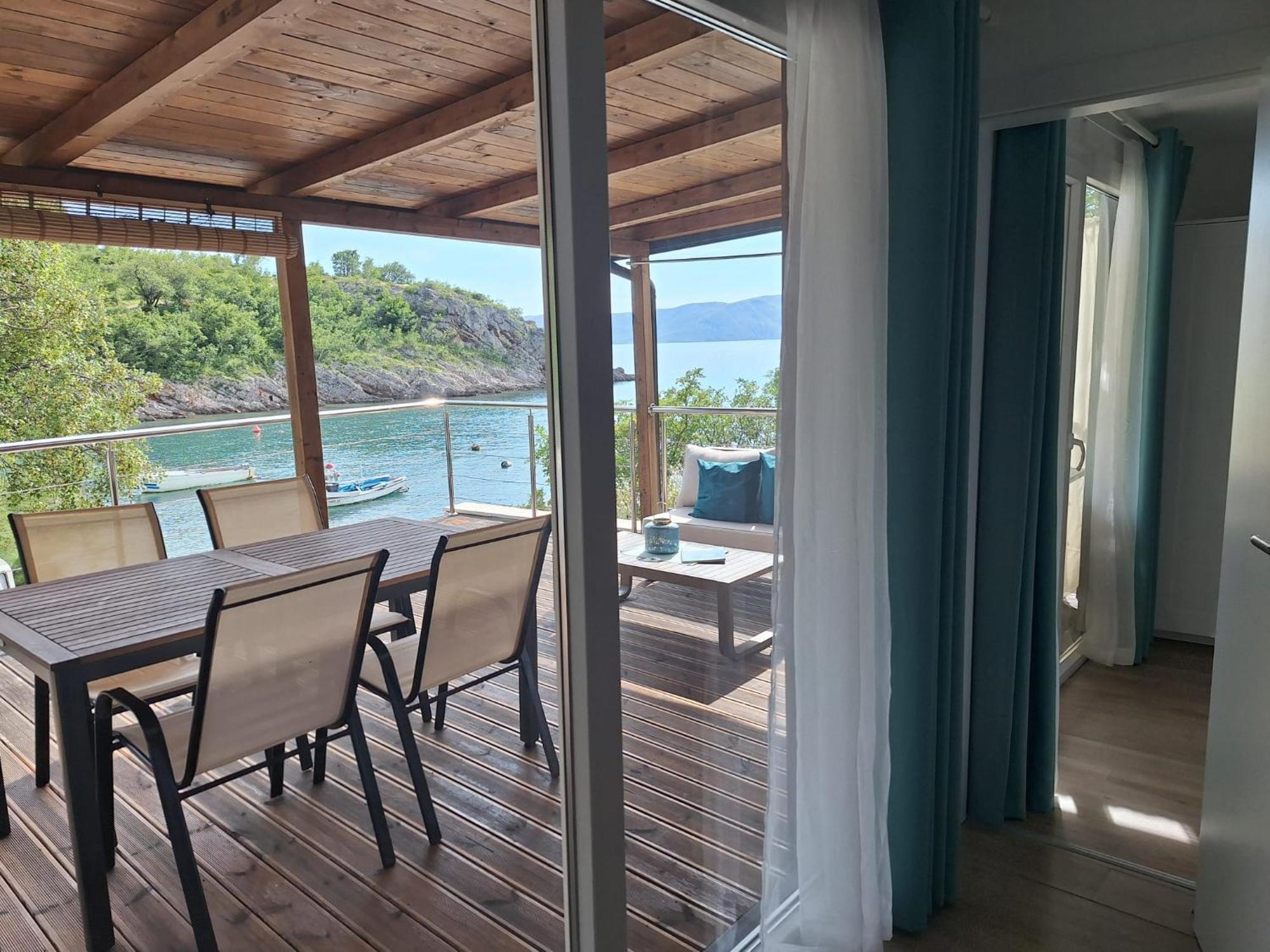 Boora Glamp Experience & Heated Infinity Pool Hotell Senj  Rum bild